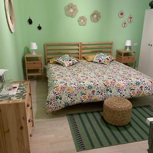 Camera grande con letto king size